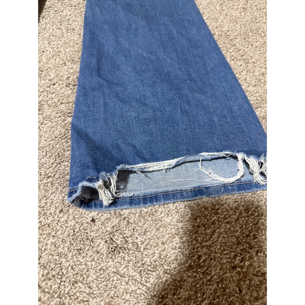 American Eagle Curvy Super High-Rise Flare Distressed Jeans Blue Size 6 Regular - Picture 5 of 7